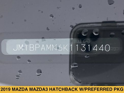 Used 2019 MAZDA MAZDA3 Hatchback w/ Preferred Package FWD image 15