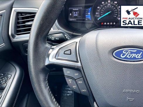 Used 2024 Ford Edge SEL AWD/4WD image 18