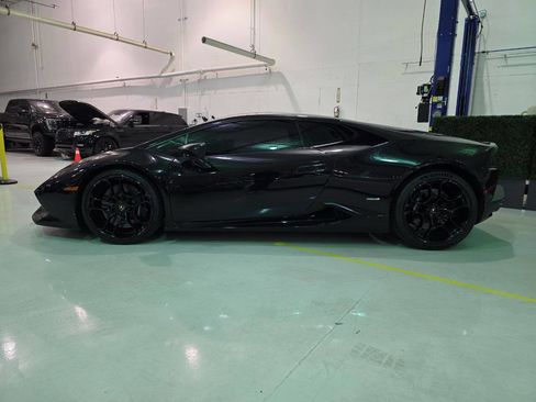 Used 2017 Lamborghini Huracan LP 610-4 Avio image 35