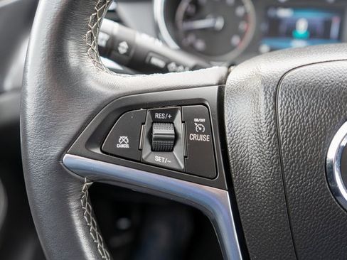 Used 2022 Buick Encore Preferred w/ Safety Package image 21