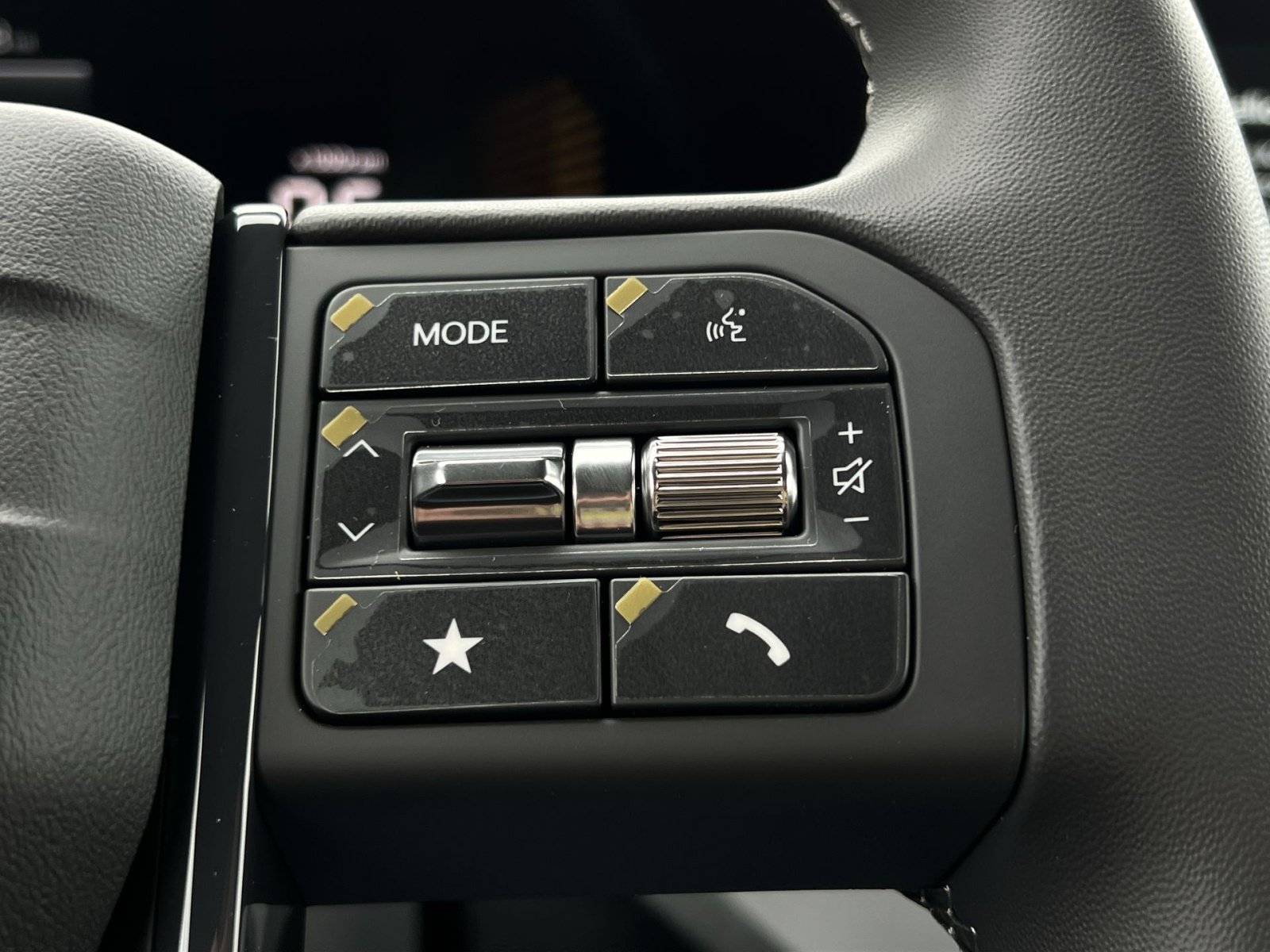 New 2027 Kia Seltos LX FWD image 23