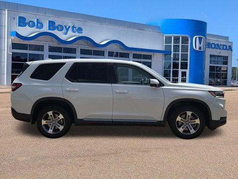 Used 2025 Honda Pilot EX-L image 4