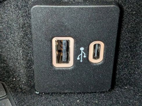 New 2026 Lincoln Corsair Premiere image 23