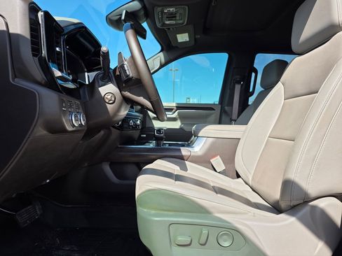 Used 2024 GMC Sierra 1500 SLT w/ SLT Premium Plus Package image 11