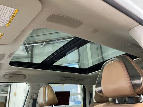 Used 2025 INFINITI QX80 Sensory image 7