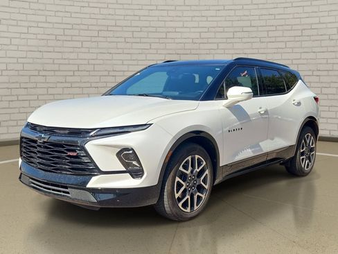Used 2024 Chevrolet Blazer RS w/ Driver Confidence II Package AWD/4WD image 1