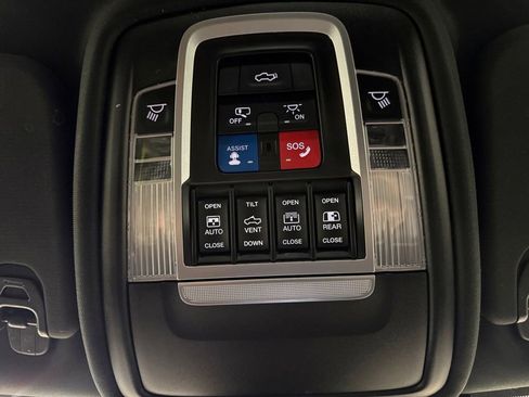 Used 2020 RAM 1500 Laramie image 35