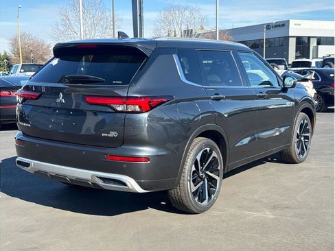 New 2025 Mitsubishi Outlander SEL image 5