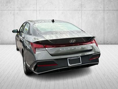 Used 2025 Hyundai Elantra SE