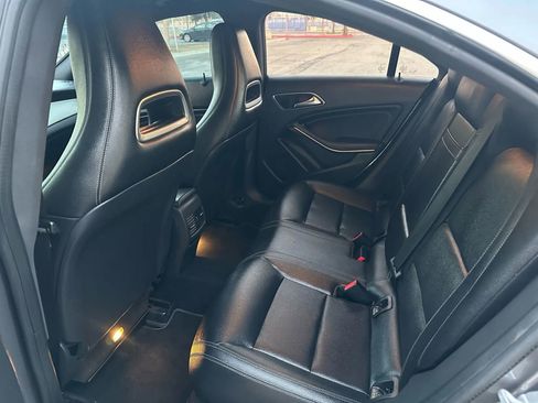 Used 2016 Mercedes-Benz CLA 250 image 9