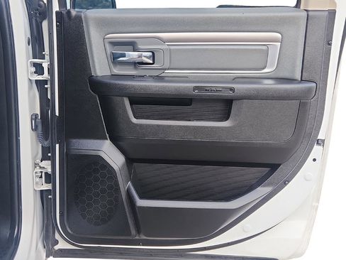 Used 2022 RAM 1500 Classic SLT image 34