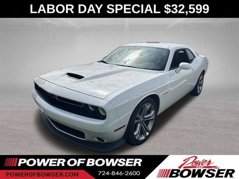 Used 2022 Dodge Challenger R/T RWD image 1