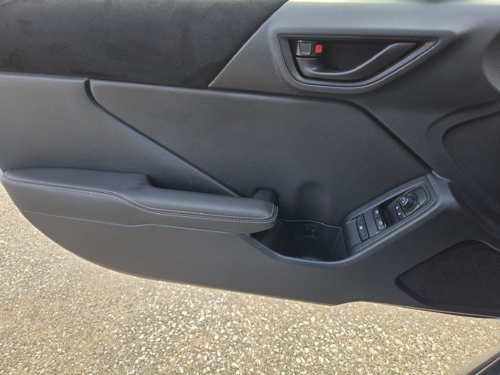 Used 2025 Toyota GR86 Premium w/ ALL Weather Mat Package (TMS) RWD image 25