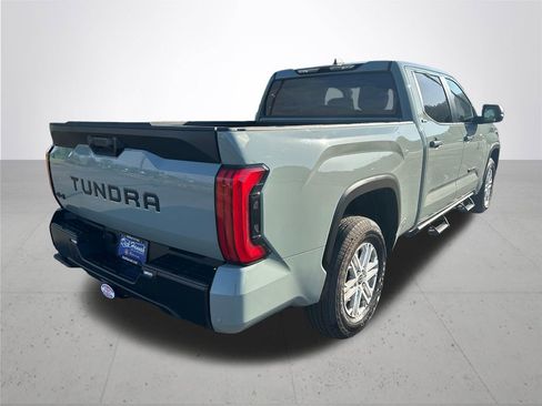 Used 2024 Toyota Tundra SR5 w/ SR5 Premium Package AWD/4WD image 7