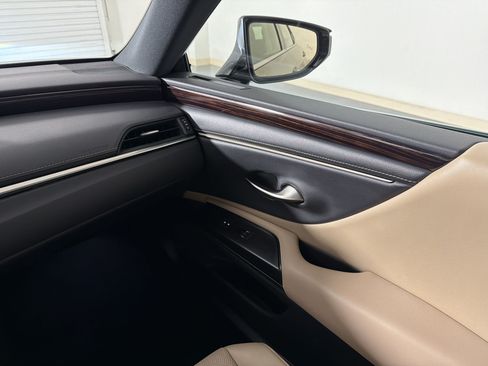 Used 2021 Lexus ES 350 w/ Premium Package FWD image 27