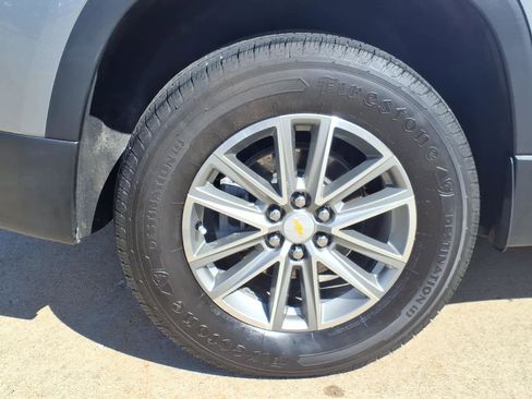 Used 2023 Chevrolet Traverse LT w/ LPO, Cargo Package image 7