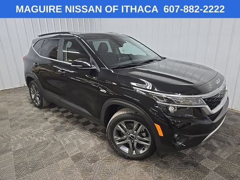 Used 2023 Kia Seltos S w/ Navigation Package AWD/4WD image 7
