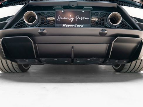 Used 2021 Lamborghini Huracan EVO RWD image 43