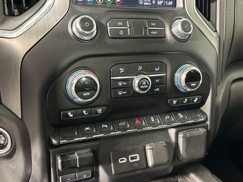 Used 2022 GMC Sierra 1500 Denali w/ Technology Package AWD/4WD image 25