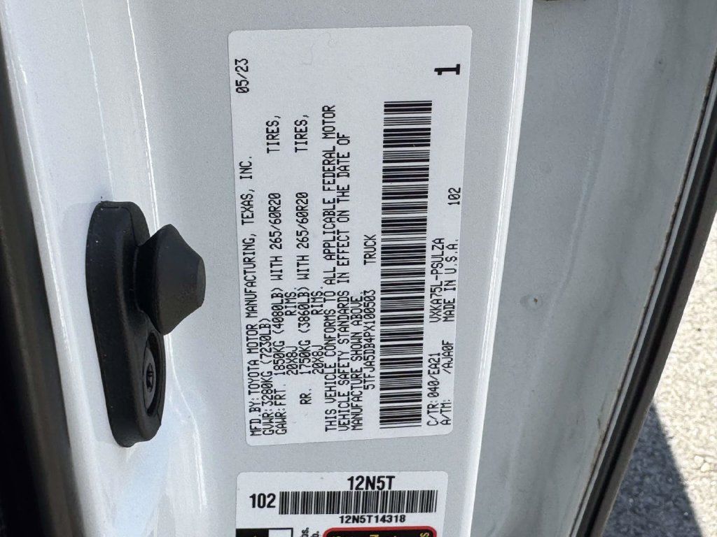 Used 2023 Toyota Tundra Limited AWD/4WD image 28