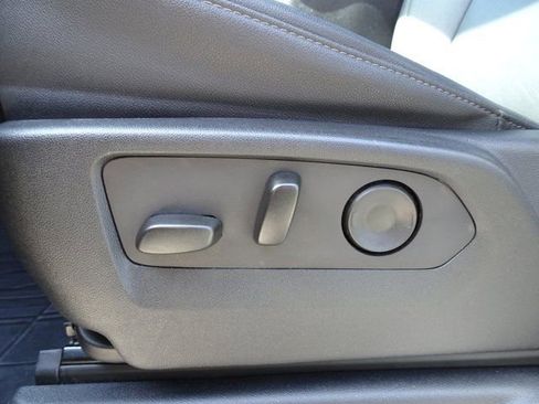 Used 2023 Chevrolet Tahoe LT w/ Luxury Package image 10