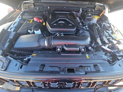 Used 2025 Jeep Wrangler Unlimited Sport S 4xe AWD/4WD image 18