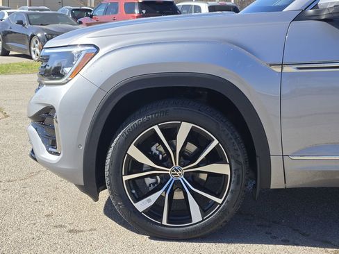 New 2026 Volkswagen Atlas Cross Sport SEL Premium R-Line AWD/4WD image 5