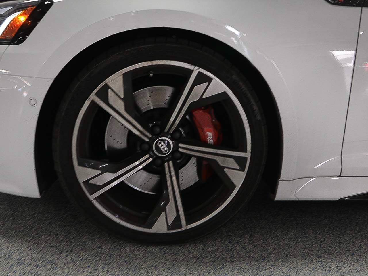 Used 2023 Audi RS 5 Sportback AWD/4WD image 5