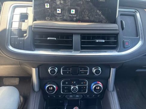 Used 2022 GMC Yukon SLT w/ SLT Premium Package AWD/4WD image 12