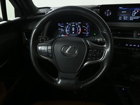 Used 2019 Lexus UX 200 w/ Premium Package FWD image 18