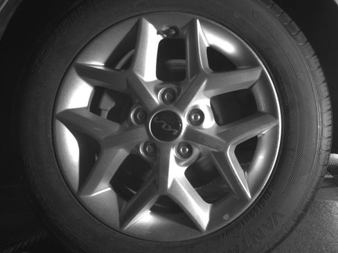 Used 2025 Kia Soul LX w/ LX Technology Package image 12