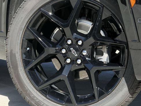 New 2026 Chevrolet Traverse RS image 9