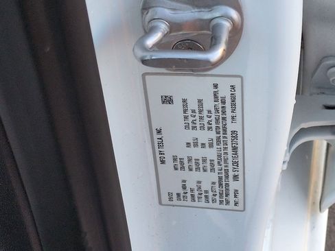 Used 2022 Tesla Model 3 image 28