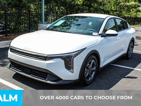 Used 2025 Kia K4 FWD image 3