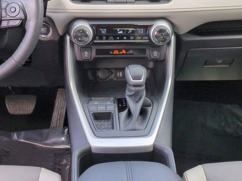 Used 2025 Toyota RAV4 XLE Premium image 18