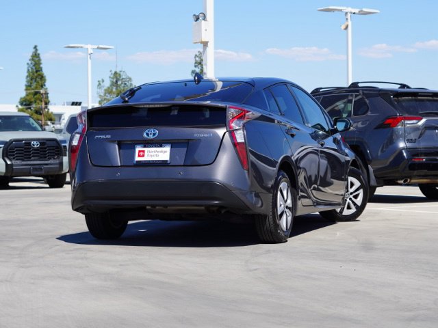 Used 2018 Toyota Prius Two w/ Prius Two Safety Plus Package FWD image 7