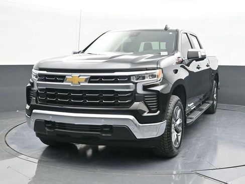 New 2026 Chevrolet Silverado 1500 LT image 3