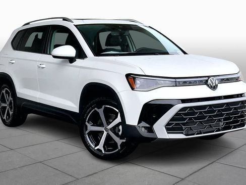 New 2026 Volkswagen Taos SEL AWD/4WD image 2
