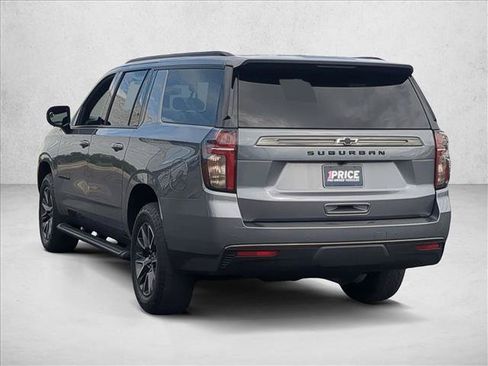 Used 2022 Chevrolet Suburban Z71 AWD/4WD image 8