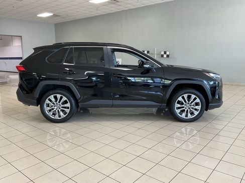 Used 2024 Toyota RAV4 XLE Premium image 6