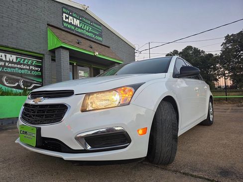 Used 2016 Chevrolet Cruze LS image 46