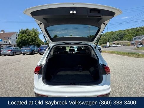 Used 2018 Volkswagen Tiguan SE w/ Panoramic Sunroof Package AWD/4WD image 20