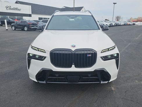 Used 2023 BMW X7 M60i w/ Executive Package AWD/4WD image 2