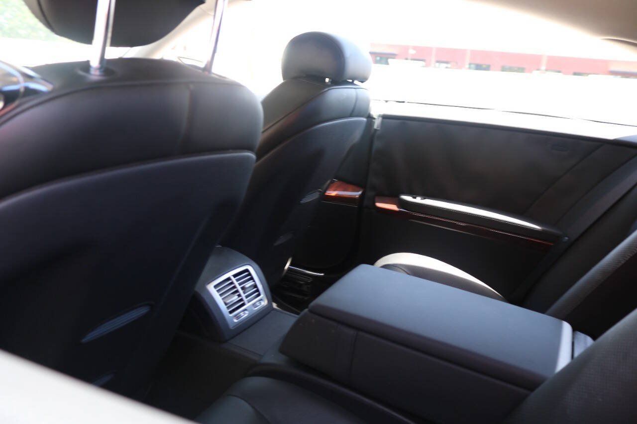 Used 2010 Mercedes-Benz CL 550 4MATIC image 24
