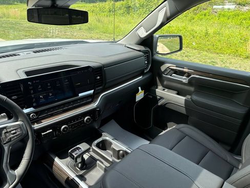 New 2026 Chevrolet Silverado 1500 RST w/ Redline Edition AWD/4WD image 60