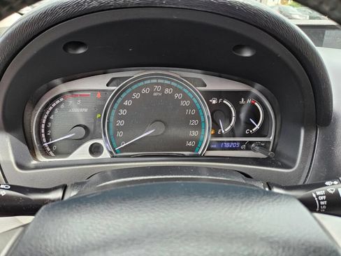 Used 2013 Toyota Venza XLE w/ Tow Prep Pkg AWD/4WD image 20