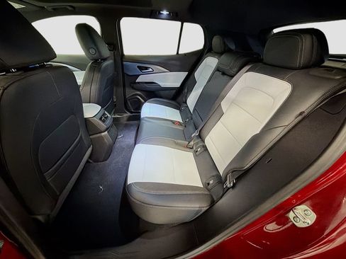 Used 2025 Chevrolet Equinox EV LT w/ Convenience Package FWD image 25