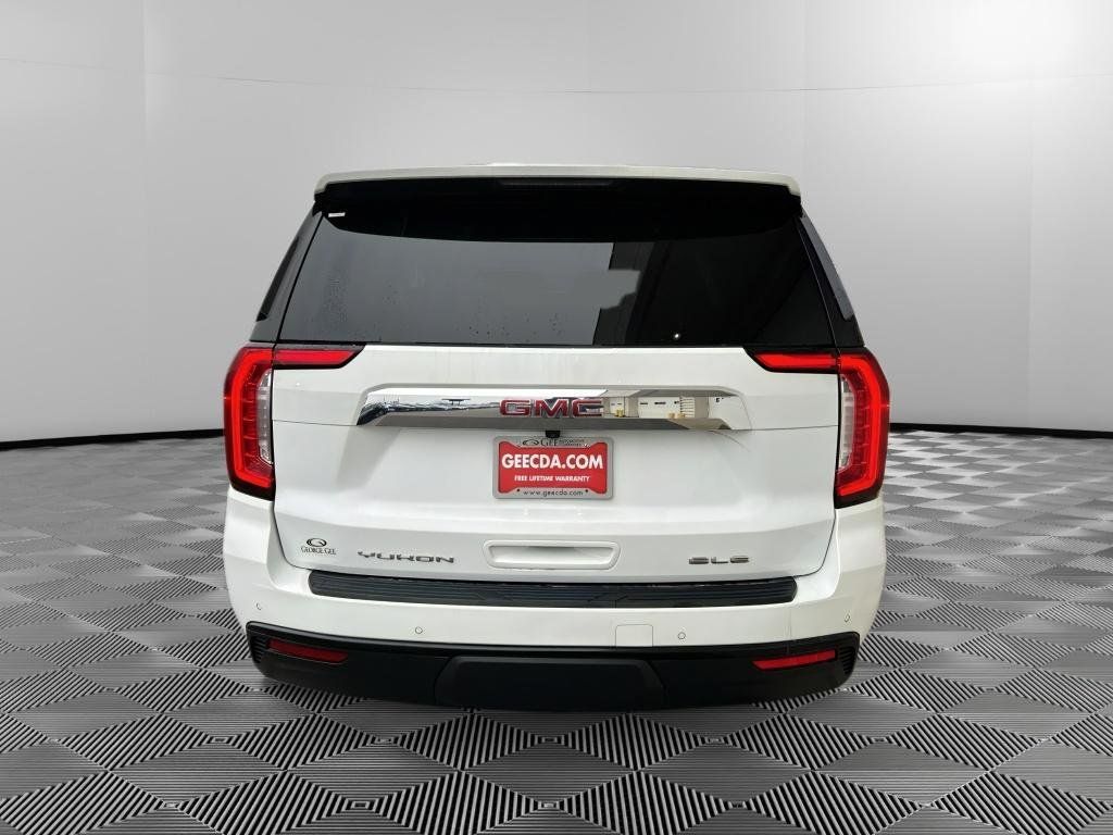 Used 2024 GMC Yukon SLE AWD/4WD image 5