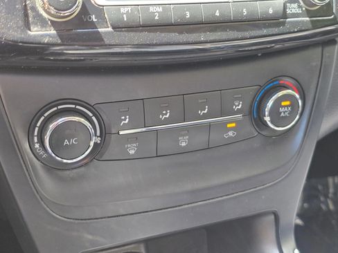 Used 2017 Nissan Sentra SV w/ Style Package FWD image 30