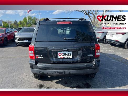 Used 2011 Jeep Patriot Latitude AWD/4WD image 7